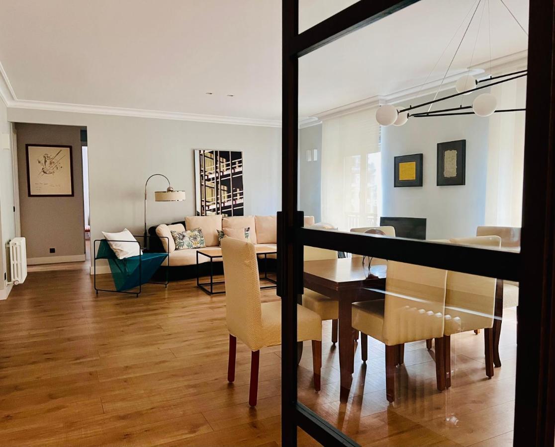 Ferienwohnung Housing Leon Gran Via Luxe Exterior foto